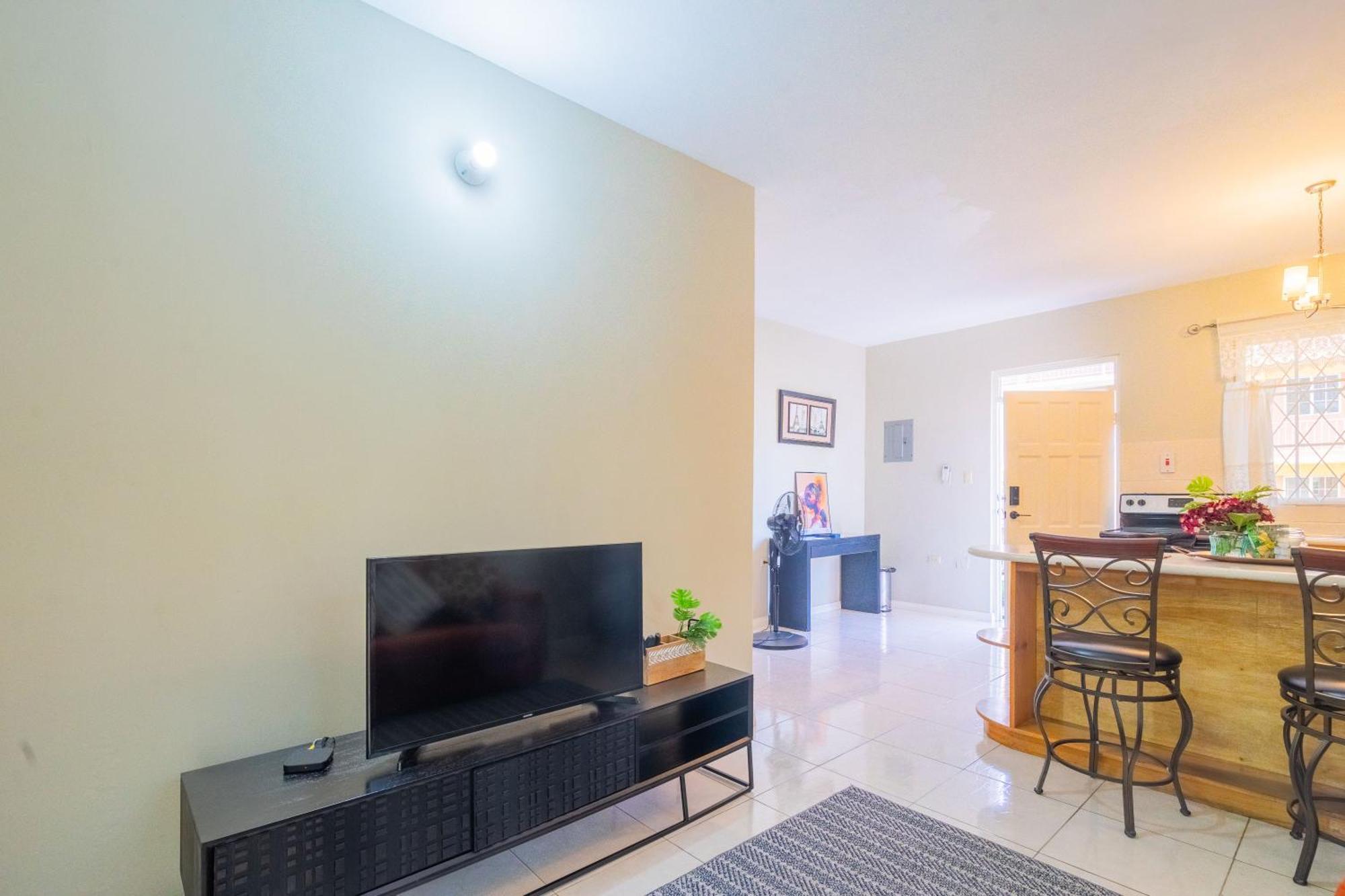 Musgrave Annex- Comfy 1 Bedroom Apartment On The Ground Floor Kingston Ngoại thất bức ảnh
