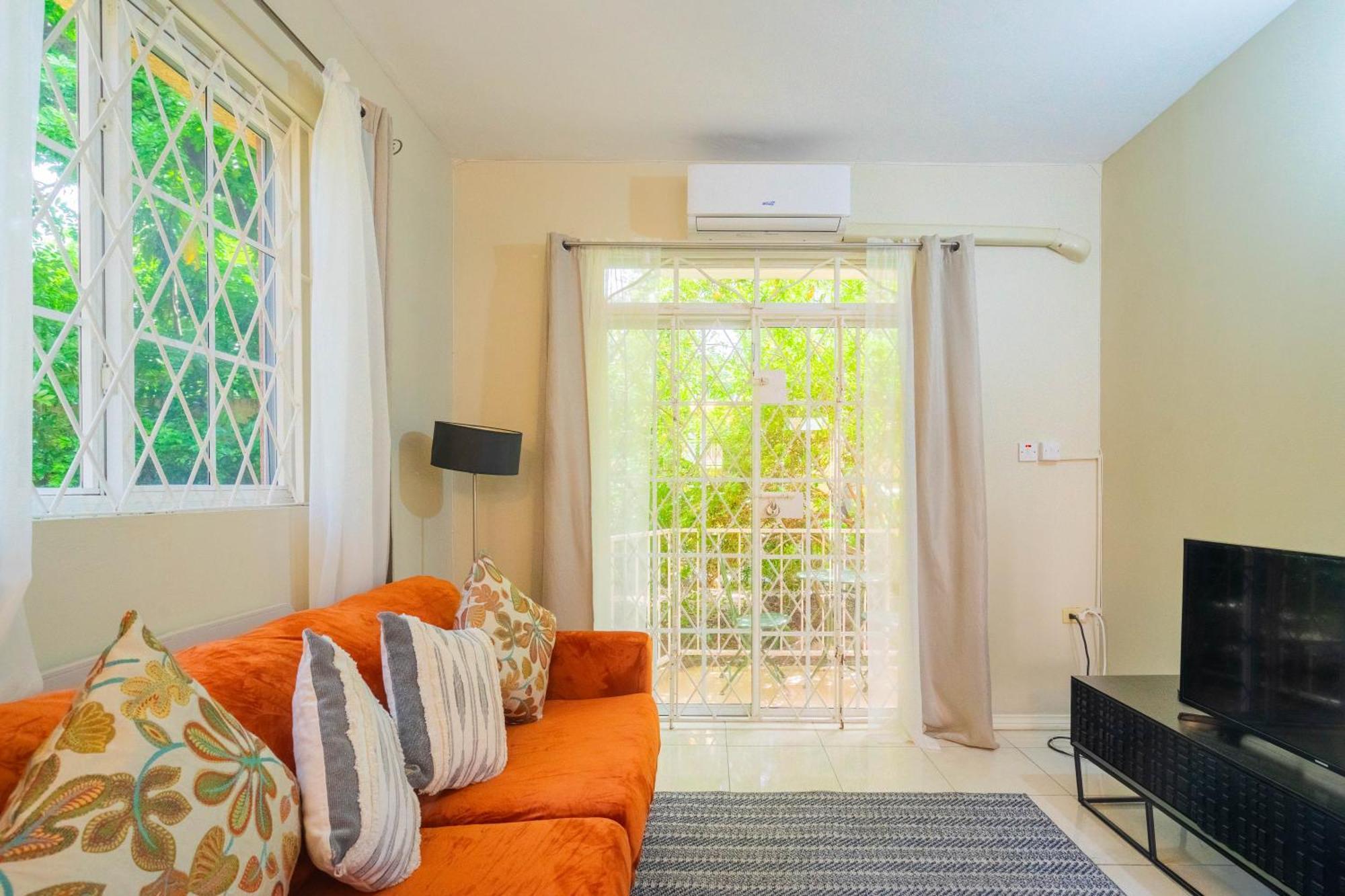 Musgrave Annex- Comfy 1 Bedroom Apartment On The Ground Floor Kingston Ngoại thất bức ảnh