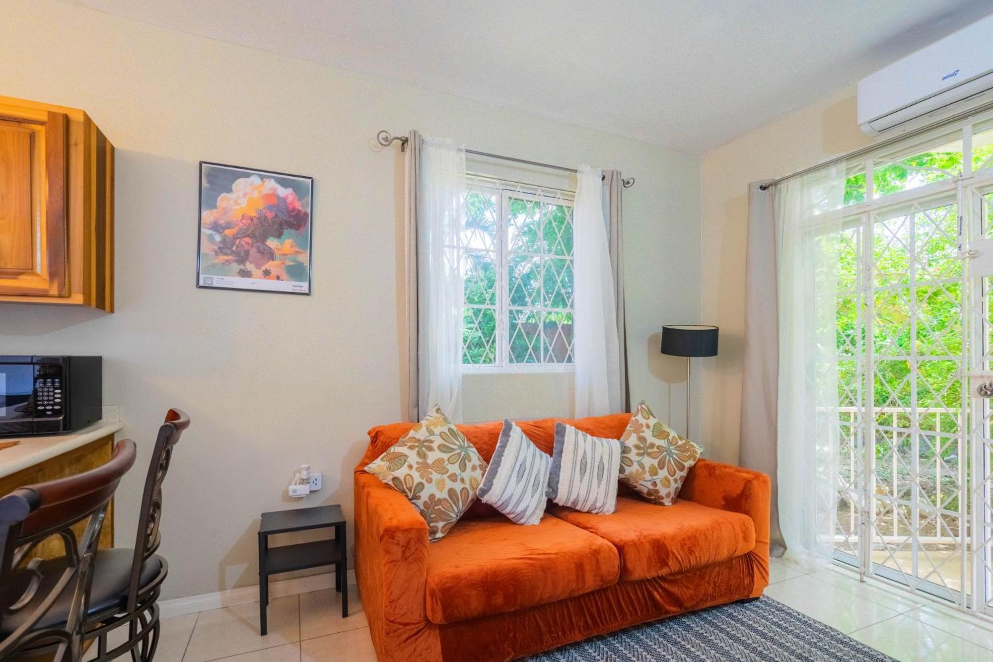 Musgrave Annex- Comfy 1 Bedroom Apartment On The Ground Floor Kingston Ngoại thất bức ảnh