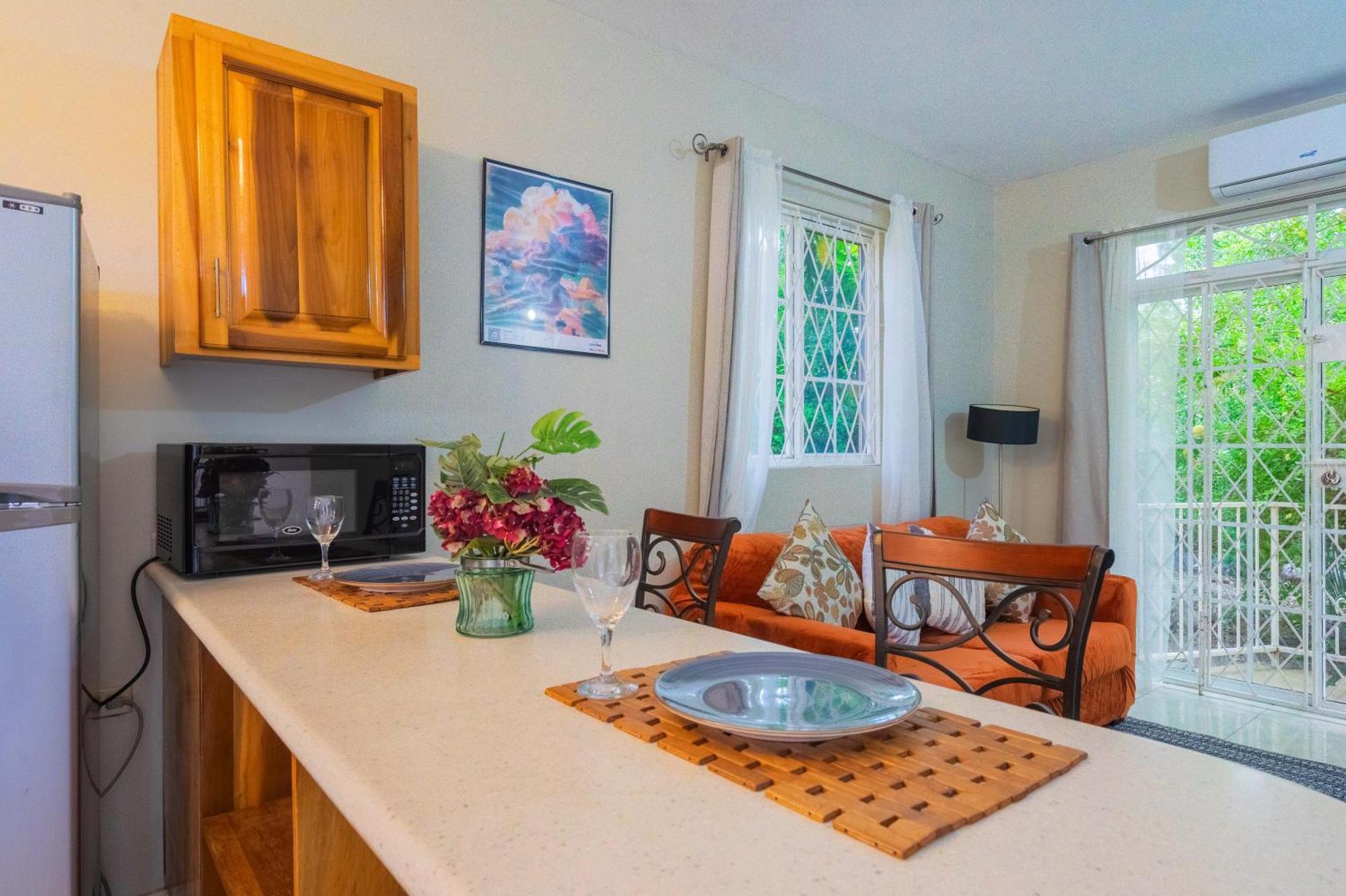 Musgrave Annex- Comfy 1 Bedroom Apartment On The Ground Floor Kingston Ngoại thất bức ảnh